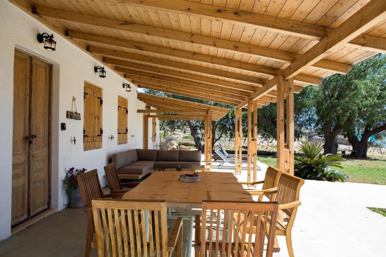 Mera Beachfront House - Фаласарна Екстериор снимка