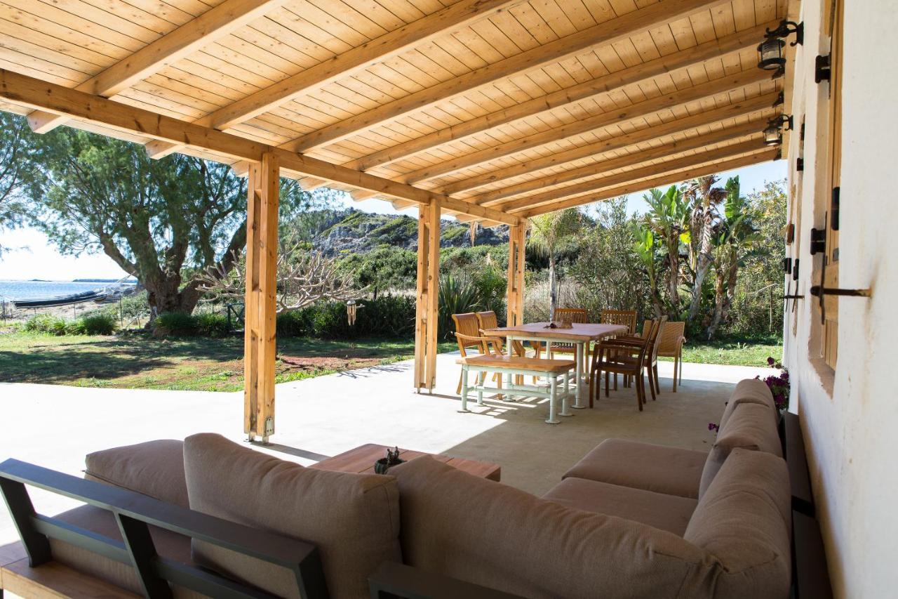 Mera Beachfront House - Фаласарна Екстериор снимка