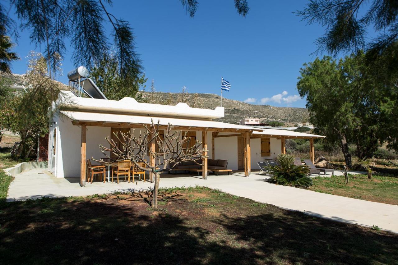 Mera Beachfront House - Фаласарна Екстериор снимка