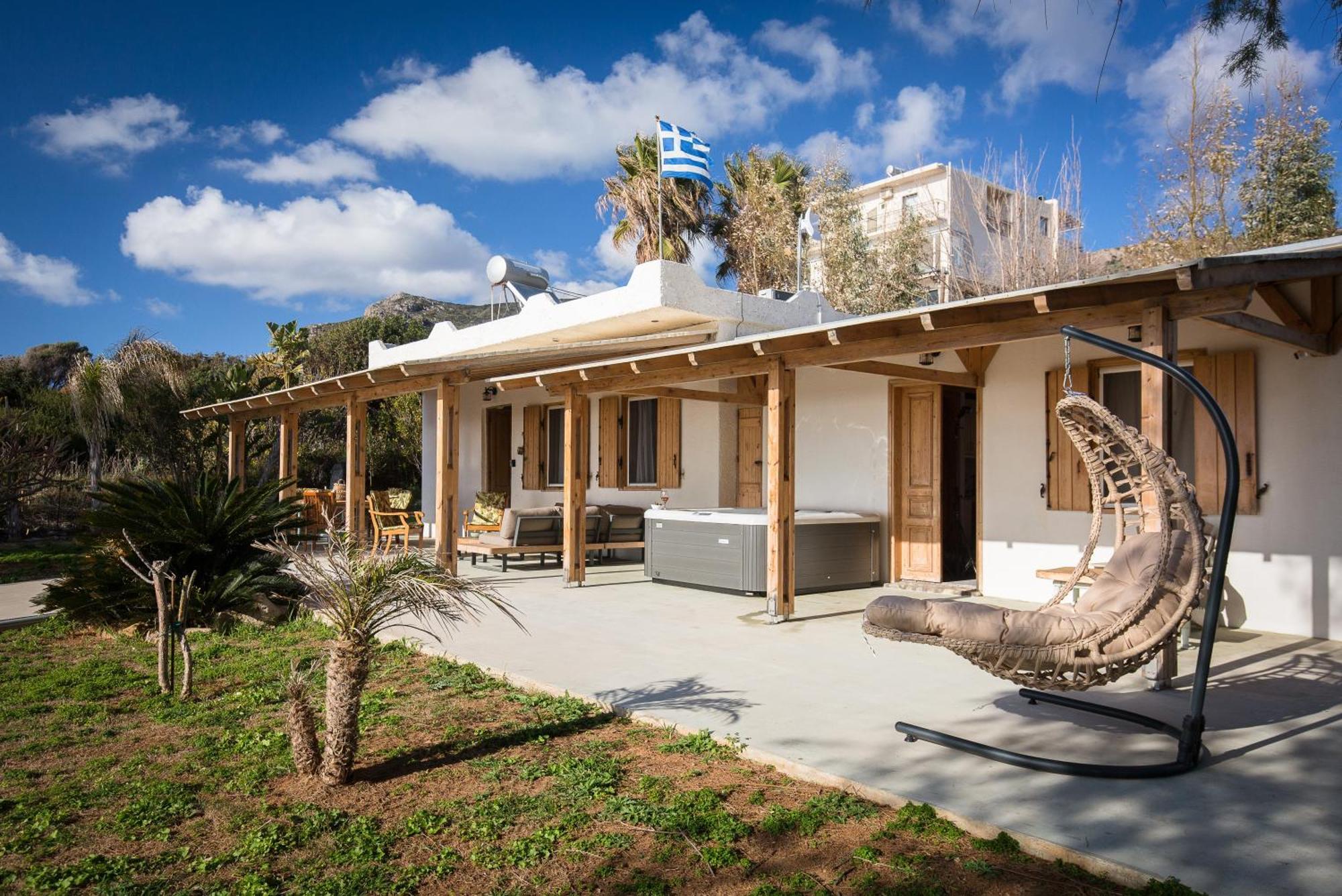 Mera Beachfront House - Фаласарна Екстериор снимка
