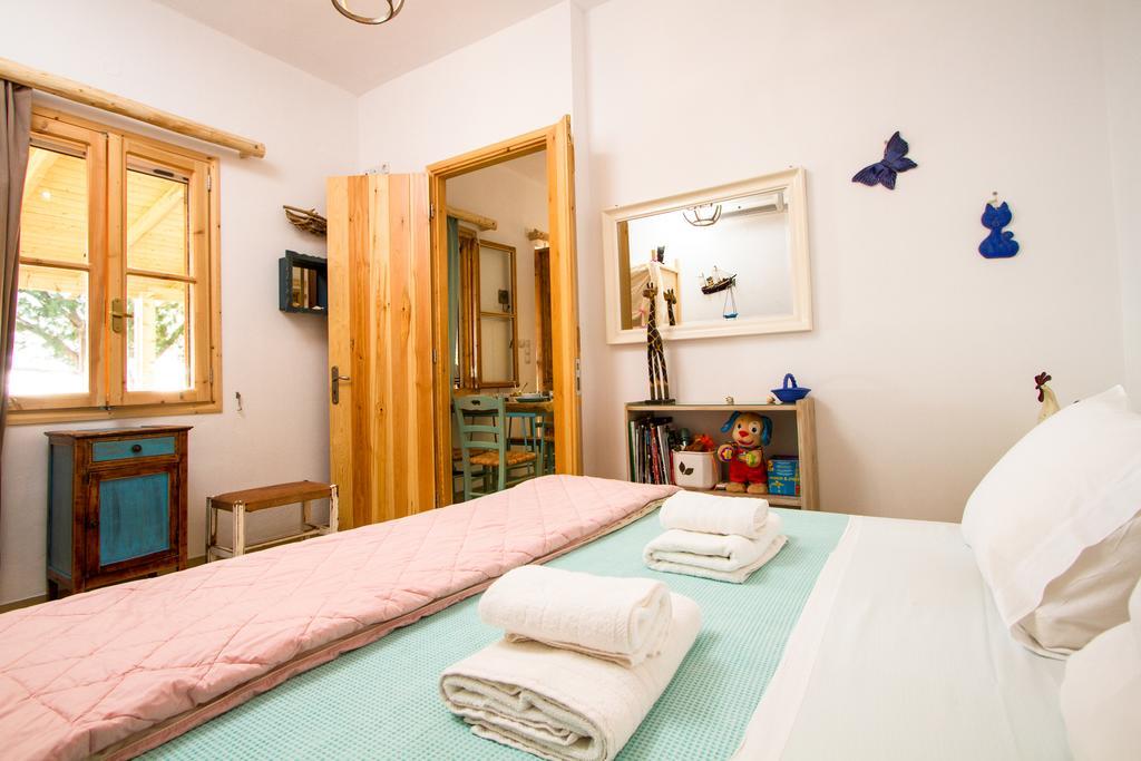 Mera Beachfront House - Фаласарна Екстериор снимка