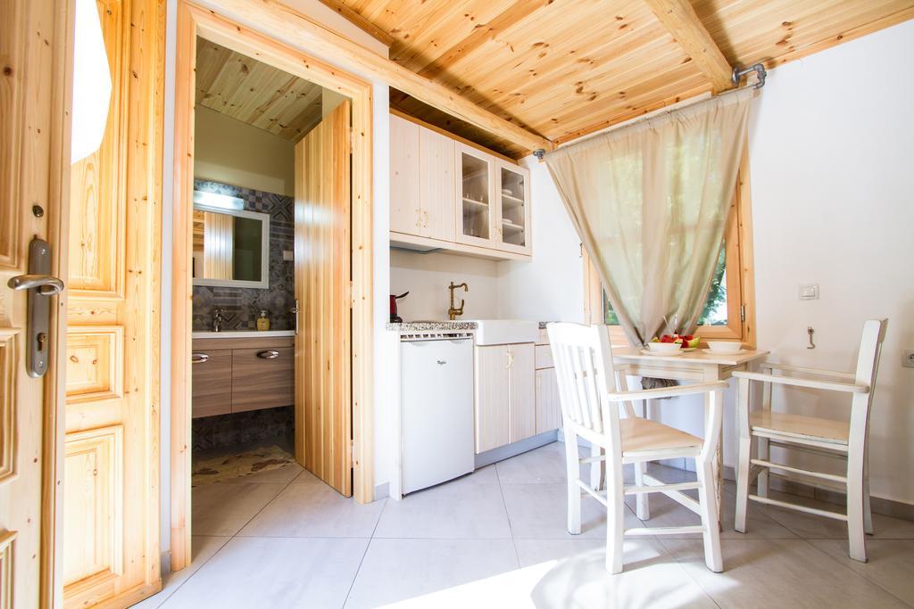 Mera Beachfront House - Фаласарна Екстериор снимка