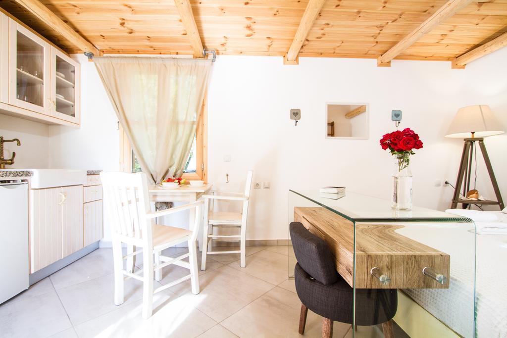 Mera Beachfront House - Фаласарна Екстериор снимка