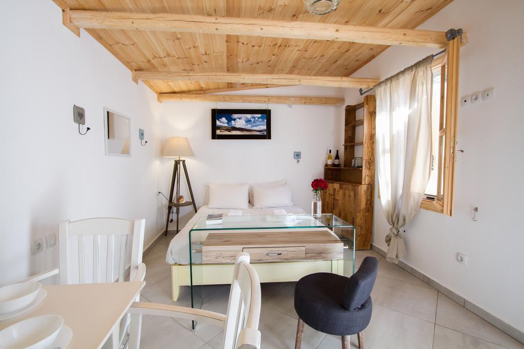 Mera Beachfront House - Фаласарна Екстериор снимка